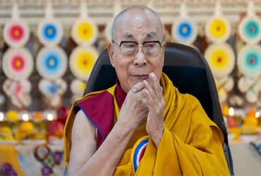 દલાઈ લામાને ‘ગ્રેમી એવોર્ડ’ આપવામાં આવ્યો : ચીન સળગી ઉઠયું : તેને મરચા શા માટે લાગ્યાં ?