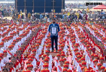 વડોદરા: મહંત સ્વામી મહારાજનો 92મો જન્મજયંતી મહોત્સવ રંગેચંગે ઉજવાયો, બે ગિનિસ વર્લ્ડ રેકોર્ડસ નોંધાયા
