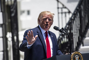 યુઆનને વૈશ્વિક કરન્સી બનાવવાની ચીનની હાકલથી પ્રમુખ ટ્રમ્પ ભડક્યા