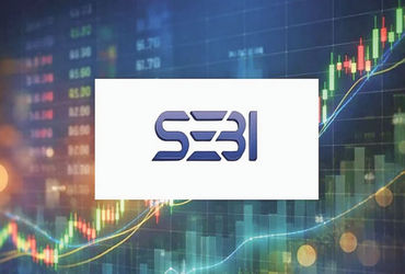 STT વધારા બાદ તાત્કાલિક F&O પ્રતિબંધોને સેબી ચેરમેને નકાર્યા