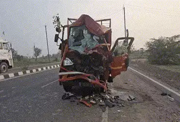 અમદાવાદના ધોળકા-બગોદરા હાઈવે પર ગોઝારો અકસ્માત, એક જ પરિવારના 3ના કમકમાટીભર્યા મોત