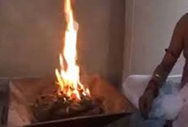 તાંત્રિક વિધિની ઠગાઈ દ્વારા પારકે પૈસે 19 લાખની કાર ખરીદી, એકા’દ લાખનો ફોન વાપરતો હતો