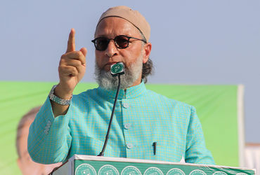 ‘આ 2 રૂપિયા છે, તેને…’, અસદુદ્દીન ઓવૈસીનું ચૂંટણી રેલીમાં હિંમત બિસ્વા સરમા પર વિવાદિત નિવેદન