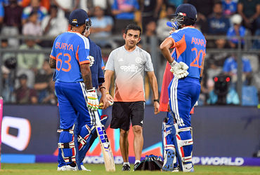 77 રનમાં 6 વિકેટ પડી ગયા બાદ ગંભીરની ‘એક સલાહ’થી બદલાઈ મેચ, કેપ્ટન સૂર્યાનો ખુલાસો