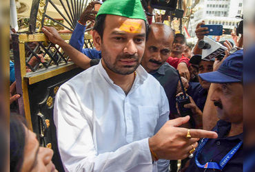 લાલુ યાદવના મોટા દીકરાએ પાર્ટીના ‘ગદ્દારો’ની યાદી જાહેર કરી, 5 નેતાને કાવતરાંખોર ગણાવ્યાં