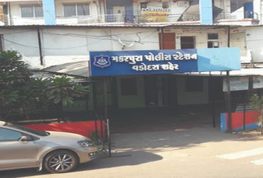 વડોદરાના દંતેશ્વરમાં પ્રેમલગ્નની અદાવતે યુવક પર હોકી વડે હુમલો