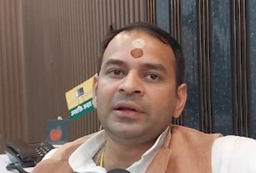 VIDEO: લગ્ન વગર પિતા બની ગયા તેજ પ્રતાપ? કથિત ગર્લફ્રેન્ડ અનુષ્કાના ઘરે દીકરીનો જન્મ, લાલુના દીકરાએ જુઓ શું કહ્યું