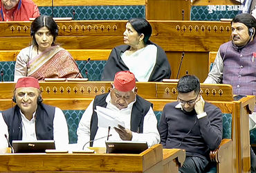 ’18 વધારે કે ઝીરો..’, લોકસભામાં અખિલેશ યાદવે ભારત અમેરિકા ટ્રેડ ડીલ પર ઉઠાવ્યા સવાલ