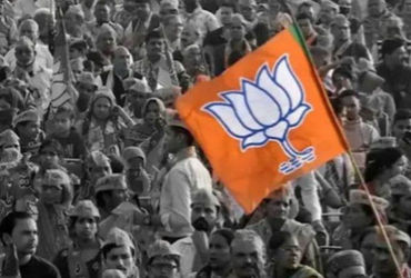 નવસારી ભાજપમાં ભડકો: નિમણૂકના બીજા જ દિવસે 4 હોદ્દેદારોના રાજીનામા, અન્યાયનો આરોપ