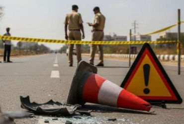 સુરતમાં NH-48 પર ગમખ્વાર અકસ્માત, અજાણ્યા વાહનની ટક્કરે રિક્ષાનો કચ્ચરઘાણ, બે મહિલાના મોત