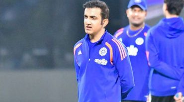 ગંભીરે બનાવ્યો ટીમ ઈન્ડિયાનો ‘માસ્ટર પ્લાન’, 5 નબળાઈને ટારગેટ કરી પાકિસ્તાનનો કરશે ખેલ ખતમ ગંભીરે બનાવ્યો ટીમ ઈન્ડિયાનો ‘માસ્ટર પ્લાન’, 5 નબળાઈને ટારગેટ કરી પાકિસ્તાનનો કરશે ખેલ ખતમ