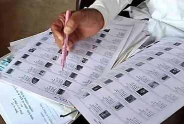 SIR ની ફાઈનલ લિસ્ટનું સરવૈયું : 68 લાખ મતદાર ખોટા, દાણીલીમડામાં સૌથી વધુ મતદાર કપાયા, સૌથી વધુ ઘાટલોડિયામાં ઉમેરાયા SIR ની ફાઈનલ લિસ્ટનું સરવૈયું : 68 લાખ મતદાર ખોટા, દાણીલીમડામાં સૌથી વધુ મતદાર કપાયા, સૌથી વધુ ઘાટલોડિયામાં ઉમેરાયા