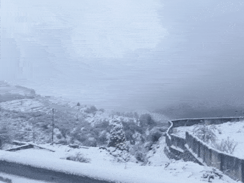 યુપીમાં ધુમ્મસના કારણે 11 ગાડીઓ અથડાઈ, બસ પલટી:રાજસ્થાનના અજમેરમાં કરા પડ્યા; MPના ખજુરાહોમાં પારો 6°C, ઉત્તરાખંડમાં નદીઓ જામી ગઈ