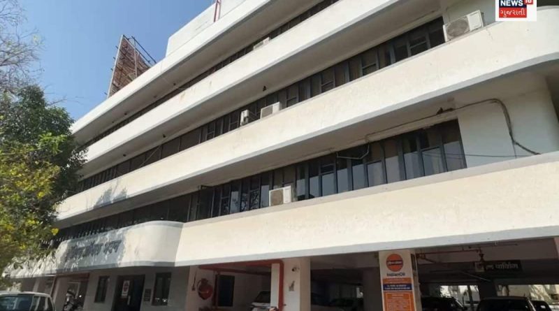 રાજકોટમાં પેટ્રોલ-ડીઝલ ડીલર એસો.ના પ્રમુખે જ જથ્થો ઓછો હોવાની અફવા ફેલાવી, નોંધાયો ગુનો