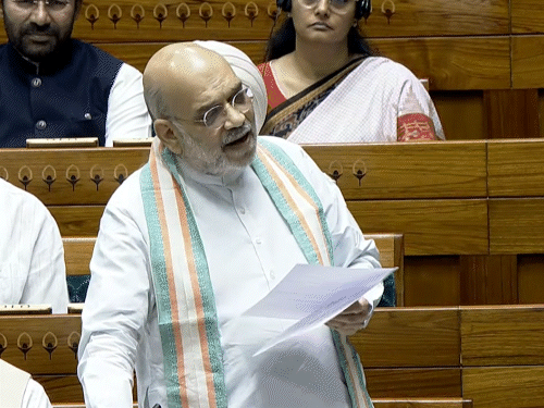 અમિત શાહ બોલ્યા- જે હથિયાર ઉઠાવશે, તેને કિંમત ચૂકવવી પડશે:વામપંથીઓએ ભોળા આદિવાસીઓને અંધારામાં રાખ્યા, બસ્તરથી લાલ આતંક લગભગ ખતમ