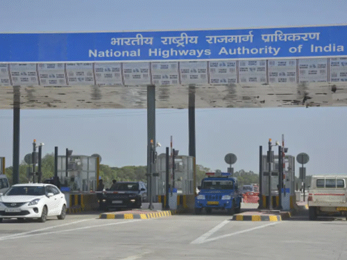 સુપ્રીમ કોર્ટે કહ્યું-આર્થિક બોજનું કારણ આપીને વળતર છીનવી શકાય નહીં:આ બંધારણીય અધિકાર, જમીન સંપાદન કેસમાં નેશનલ હાઈવે ઓથોરિટીની અરજી ફગાવી