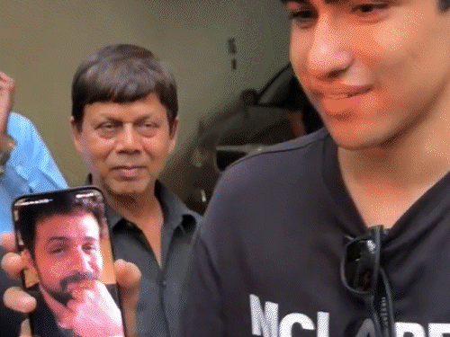 ઇમરાન હાશ્મીના બર્થ ડે પર દીકરાએ ચાહકોના દિલ જીત્યા:પિતા શૂટિંગમાં વ્યસ્ત હતા, અયાને વીડિયો કોલ કરી ફેન્સની વાત કરાવી