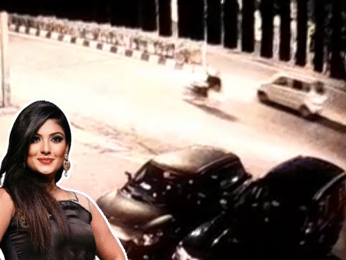 હીરોઈન જેવી લાગતી મોડલના મોતનો VIDEO:કાર બેકાબૂ થઈને ડિવાઈડર પર ચડી, મિત્રના ઘરેથી પાછી ફરી રહી હતી