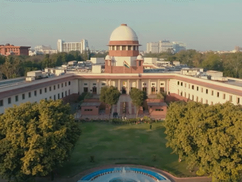 બળાત્કાર પીડિત બાળકીને પોલીસ સ્ટેશને બોલાવવા પર સુપ્રીમ કોર્ટ નારાજ:ગુરુગ્રામ પોલીસને કહ્યું- આ આઘાતજનક છે, પોલીસ પીડિતાના ઘરે કેમ ન જઈ શકે, રાજા છો?