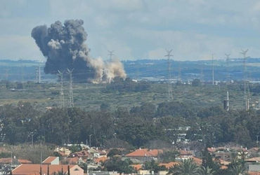 LIVE : ઈરાને અમેરિકાને બતાવ્યું રૌદ્ર સ્વરૂપ, ગલ્ફ દેશોમાં અમેરિકાના સૈન્ય મથકો પર ભીષણ મિસાઈલ હુમલા