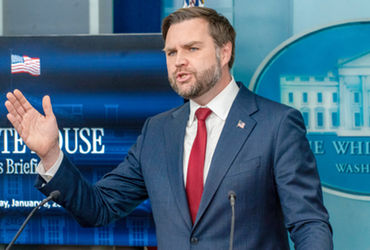 ઈરાન યુદ્ધમાં ટ્રમ્પની પ્રતિષ્ઠા દાવ પર! જેડી વેન્સ પાકિસ્તાનમાં શાંતિ મંત્રણા બેઠક યોજે તેવી અટકળો