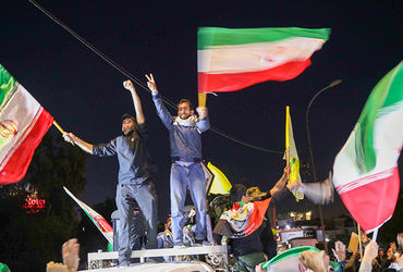 યુદ્ધ વચ્ચે ઈરાન નહીં આ અરબ દેશમાં સત્તા પરિવર્તનના ભણકારા! 60 વસતી ધરાવતા શિયા મુસ્લિમો નારાજ