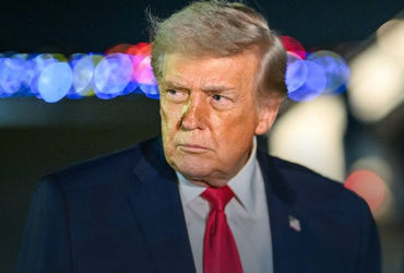 ટ્રમ્પનો વધુ એક યુટર્ન: હોર્મુઝ સ્ટ્રેટમાં હથિયાર હેઠા મૂકી યુદ્ધ છોડવાની તૈયારીમાં અમેરિકા!