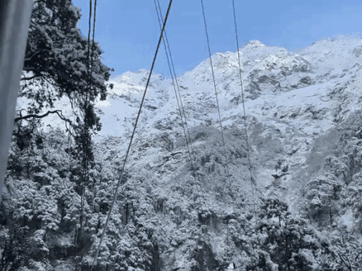 હિમાચલ પ્રદેશ અને ઉત્તરાખંડમાં બરફવર્ષા:16 રાજ્યોમાં વાવાઝોડા-વરસાદનું એલર્ટ; યુપીમાં વીજળી પડવાથી 3 દિવસમાં 15ના મોત