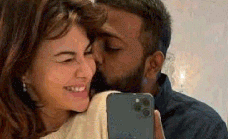 કરિયર બચાવવા જેકલીન બોયફ્રેન્ડ સુકેશનો ભોગ લેશે!:₹200 કરોડની છેતરપિંડી કેસમાંથી છટકવા સરકારી સાક્ષી બનવા તૈયાર; મોંઘી-મોંઘી ગિફ્ટ્સ મળ્યાનો દાવો