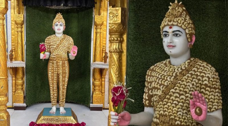 કાળઝાળ ગરમીમાં અમદાવાદ કુમકુમ મંદિરે 5 કિલો ચંદનથી ભગવાનનો અનોખો શણગાર, 40 વર્ષની પરંપરા યથાવત, જુઓ Photos