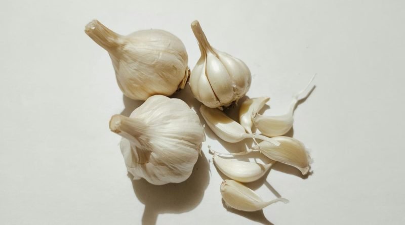 Garlic For Health : દરરોજ લસણની એક કળી ખાવાથી શરીરને કયા વિટામિન મળે છે?