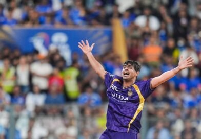 ઉછીના પૈસા લઈ પિતાએ ક્રિકેટ કીટ દીકરાને આપી, આજે કરોડપતિ છે કાર્તિક જુઓ પરિવાર