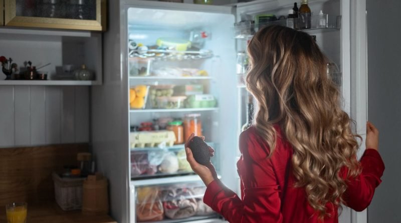 Midnight Hunger: મિડનાઇટમાં ભૂખ લાગે તો ખાઓ આ 7 ખોરાક, જાણો ડાયેટિશિયનની સલાહ