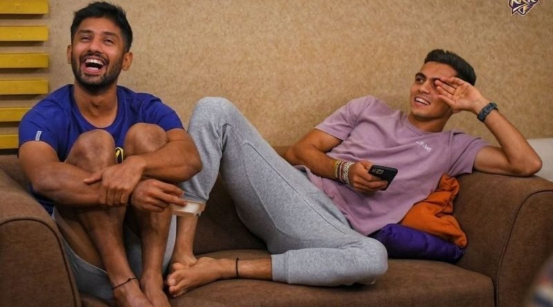 પિતા રહી ચૂક્યા છે ક્રિકેટર, કોલકાતા નાઈટ રાઈડર્સના બેટ્સમેન રાહુલ ત્રિપાઠીનો જુઓ પરિવાર