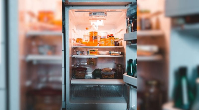 Tips And Tricks: ફ્રિજ ક્લીનિંગ માટેના સરળ હેક્સ: ડાઘ અને દુર્ગંધ દૂર કરવાની અસરકારક રીતો