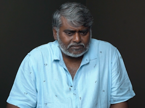 ‘મુંબઈમાં ઘર નહોતું ત્યારે રાજપાલ યાદવે આશરો આપ્યો’:’મામલા લીગલ હૈ’ ફેમ દિબ્યેન્દુ ભટ્ટાચાર્યએ થિયેટર આર્ટિસ્ટથી ફિલ્મ સ્ટાર બનવાના સંઘર્ષને યાદ કર્યો