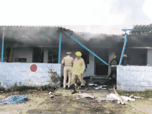 તમિલનાડુની ફટાકડા ફેક્ટરીમાં વિસ્ફોટ, 16નાં મોત:વિરુધુનગરમાં દુર્ઘટના, ઘણા લોકો કાટમાળ નીચે દટાયા; આસપાસની ઇમારતોમાં પણ તિરાડો પડી