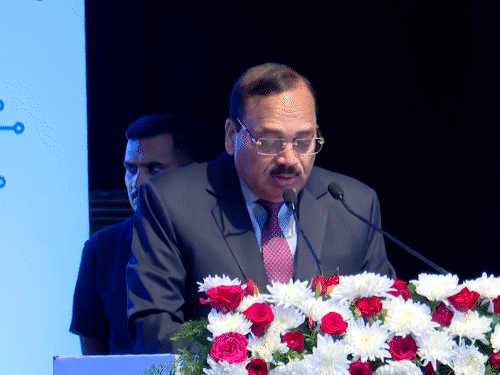 CJIએ કહ્યું- AIથી ડરવાની જરૂર નથી, સંતુલન જરૂરી:ટેકનોલોજી માત્ર મદદરૂપ થઈ શકે છે, જજની જગ્યા લઈ શકતી નથી