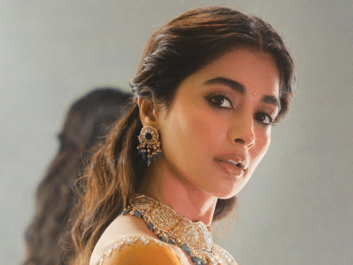 થલાપતિ વિજયની ‘જન નાયકન’ ઓનલાઇન લીક:પૂજા હેગડેએ પાઇરસીને પ્રોત્સાહન ન આપવા અપીલ કરી, મેકર્સે કાયદેસરની કાર્યવાહીની ચીમકી ઉચ્ચારી