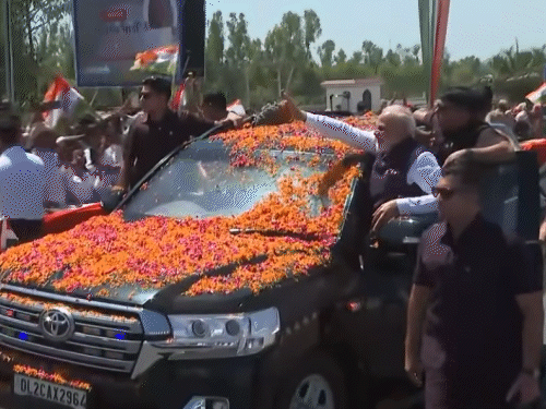 સહારનપુરમાં PM મોદીનો રોડ શો શરૂ:દિલ્હી-દહેરાદૂન એક્સપ્રેસ વેનું ઉદ્ઘાટન કરશે, કોંગ્રેસે આંબેડકરના નામ પર રાખવાની માંગ કરી સહારનપુરમાં PM મોદીનો રોડ શો શરૂ:દિલ્હી-દહેરાદૂન એક્સપ્રેસ વેનું ઉદ્ઘાટન કરશે, કોંગ્રેસે આંબેડકરના નામ પર રાખવાની માંગ કરી