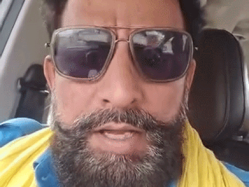 દાવો- રાઘવ ચઢ્ઢાને કેજરીવાલના ઘરે મરઘો બનાવીને માર માર્યો:હરિયાણા AAPના પૂર્વ અધ્યક્ષે કહ્યું- રાજ્યસભામાં આટલું બોલો છો, તો આ પણ બોલો; થોડી હિંમત કરો.