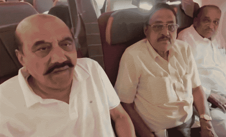 કર્ણાટક કોંગ્રેસના 30 ધારાસભ્યો દિલ્હી પહોંચ્યા:કેબિનેટમાં ફેરબદલની માંગ; પ્રથમ વખત જીતેલા 38 MLAએ પણ 5 મંત્રી પદ માંગ્યા કર્ણાટક કોંગ્રેસના 30 ધારાસભ્યો દિલ્હી પહોંચ્યા:કેબિનેટમાં ફેરબદલની માંગ; પ્રથમ વખત જીતેલા 38 MLAએ પણ 5 મંત્રી પદ માંગ્યા