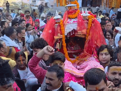 આજે ગંગોત્રી-યમુનોત્રીના કપાટ ખૂલશે:ધામમાં પહોંચી મા ગંગાની પાલખી, ખરસાલીથી મા યમુનાની વિદાય; કૈલાસ માટે તૈયાર બાબા કેદાર