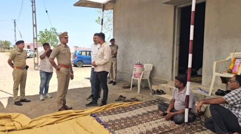 માતાએ ફોન ન ઉપાડતાં પુત્ર ગામડે આવ્યો, ઘરે માતાની લાશ લટકતી હતી, પણ આ આત્મહત્યા નહોતી!