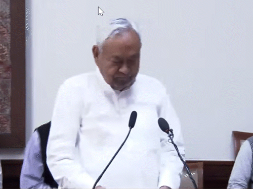 નીતિશ કુમારે રાજ્યસભા સાંસદના શપથ લીધા:આજે મોદી-શાહ સાથે મુલાકાત થઈ શકે છે, હરિવંશ ત્રીજી વાર રાજ્યસભા પહોંચ્યા