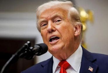 ટ્રમ્પની ‘ડબલ ગેમ’? એકતરફ શાંતિની વાત અને બીજી તરફ હજારો સૈનિકો ઈરાન તરફ રવાના