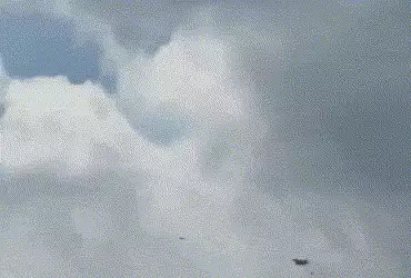 VIDEO: અમેરિકાનું F-15 ફાઈટર જેટ અને ઈરાનના શાહેદ ડ્રોન વચ્ચે હવાઈ યુદ્ધ કેમેરામાં કેદ