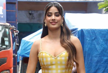 એડલ્ટ સાઇટ પર વાઈરલ થઈ હતી જ્હાન્વી કપૂરની તસવીરો, અભિનેત્રી ખુદ જોઇને ચોંકી!