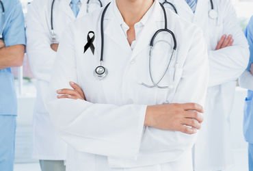 કેન્દ્રના એક નિર્ણયથી કેન્સરના દર્દીઓ મુશ્કેલીમાં મૂકાશે! PMJAY પેનલથી 300 ડૉક્ટર બહાર