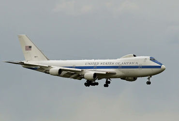 મિડલ ઈસ્ટમાં ભીષણ યુદ્ધની આશંકા? અમેરિકામાં ડૂમ્સડે પ્લેનના આંટાફેરા, ફફડી ઉઠી દુનિયા